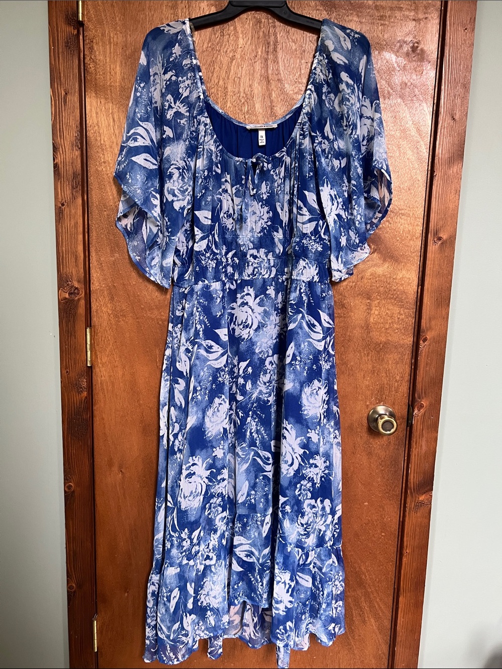 Women's Blue Floral Maxi Dress with Flutter Sleeves